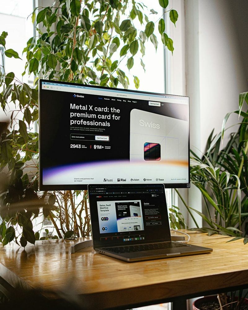 Màn hình hiển thị sản phẩm phát triển web